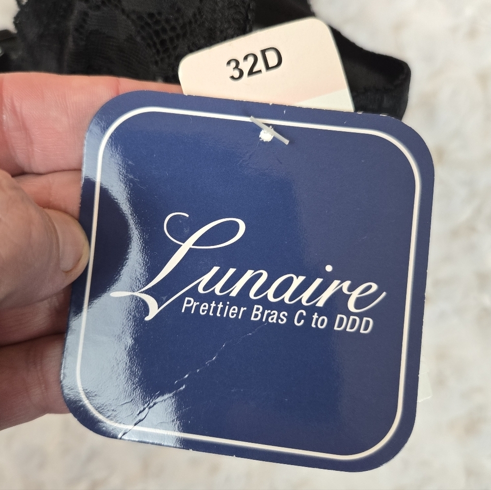Lunaire Black Lace Underwire Bra 32D NWT (6164) - Picture 5 of 5